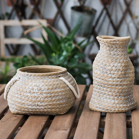 Woven pocket pottery flower pot